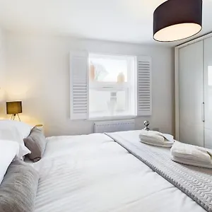 The Snug Cosy Good Wi-fi Holiday home